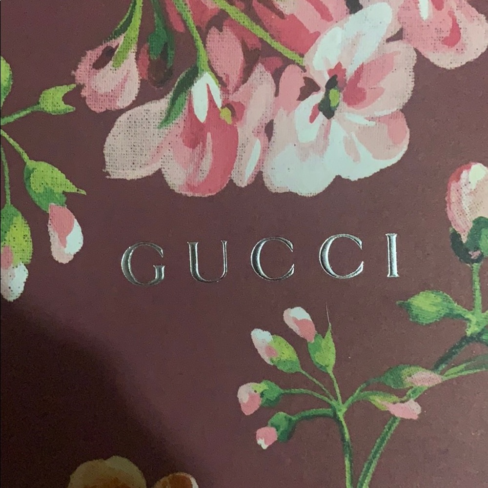 Gucci sandals brand new still in box